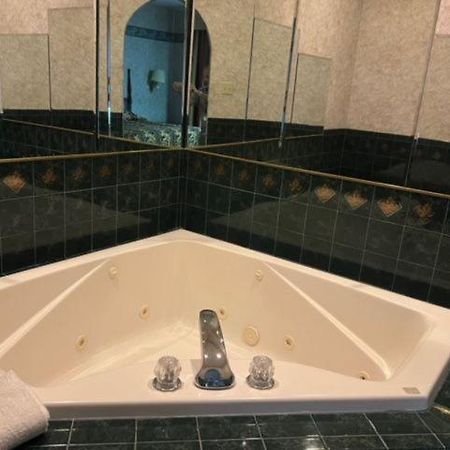 Garden Inn New Castle Экстерьер фото