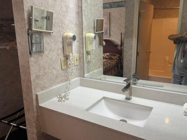 Garden Inn New Castle Экстерьер фото
